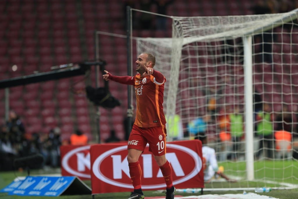 Wesley Sneijder’e Çin’den teklif var