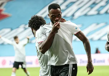 Larin Beşiktaş’ta mutlu