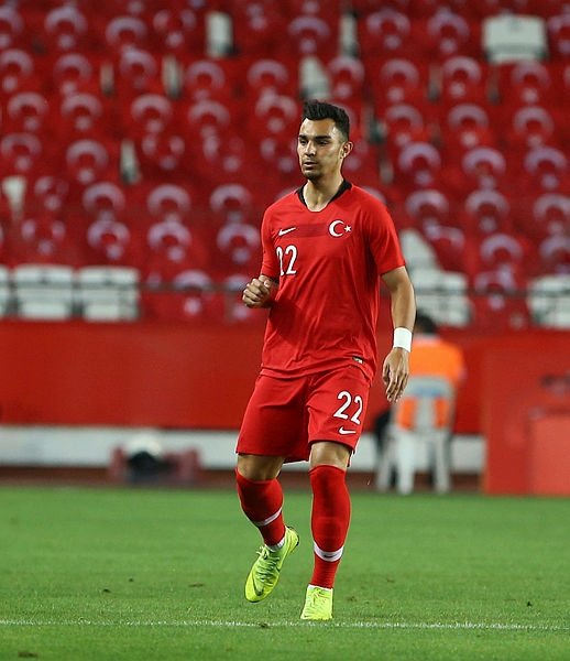 Şenol Güneş İzlanda maçı 11’ini belirledi!