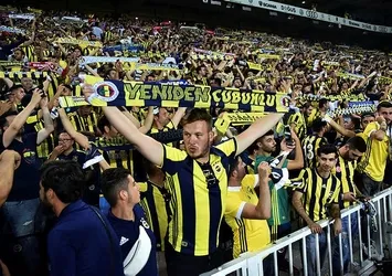 Taraftarlardan Fenerbahçe’ye destek