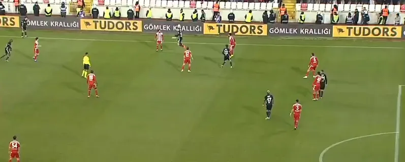 Beşiktaş'ın golünde 'ofsayt' tartışmaları - 1