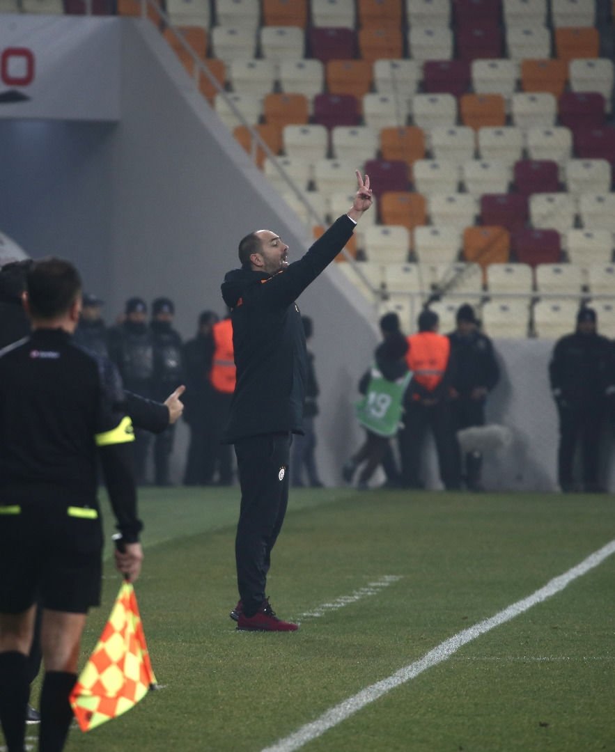 Tudor’un vedasında şok an!