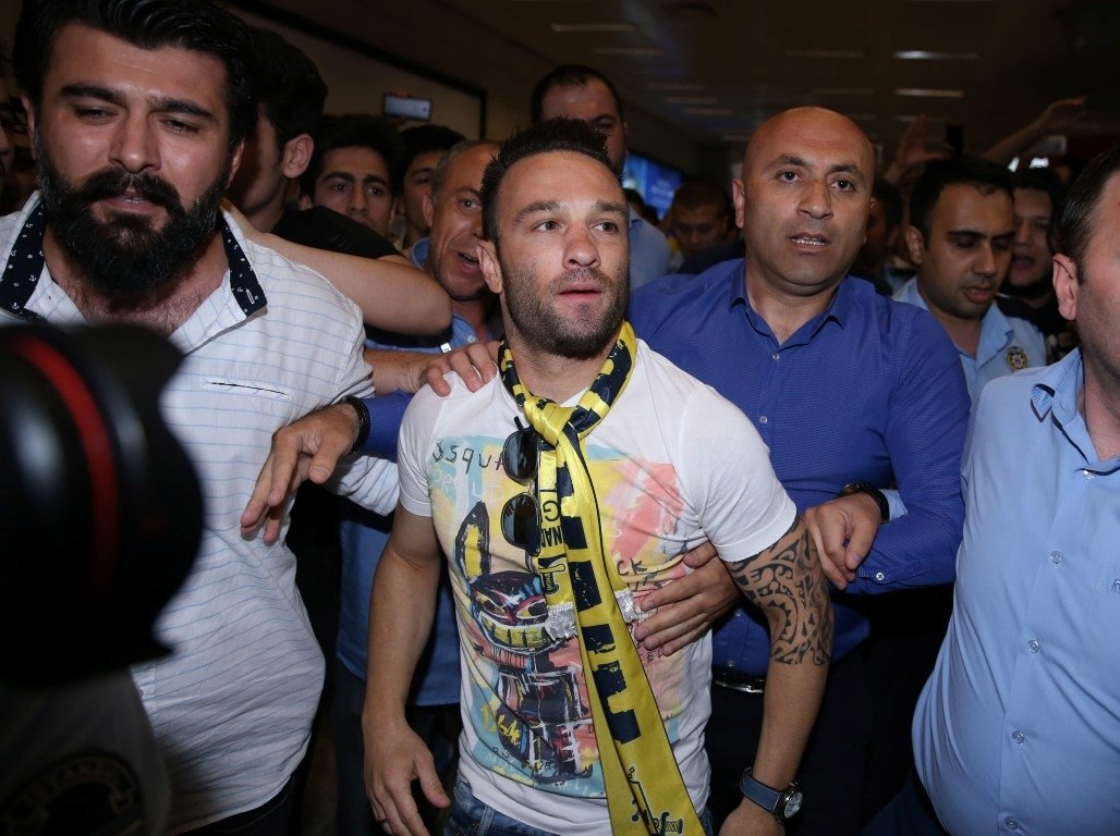 Mathieu Valbuena: Aykut hocayla görüştüm