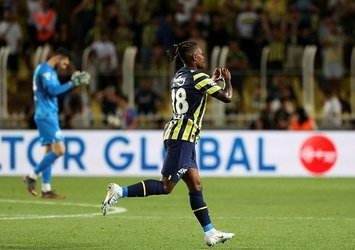 Lincoln Henrique maçın yıldızı oldu!