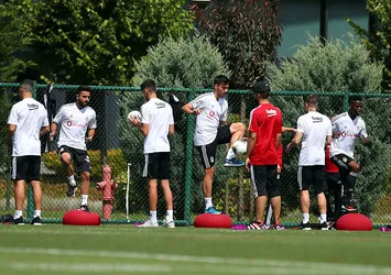 Beşiktaş günü çift antrenmanla tamamladı