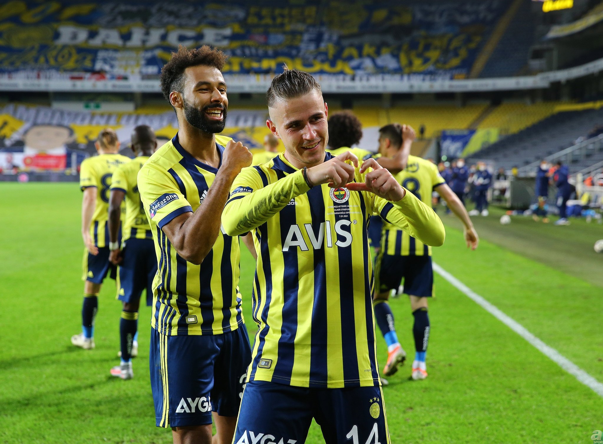 SON DAKİKA FENERBAHÇE HABERLERİ - Fenerbahçe’ye transfer piyangosu! Ocak ayında bomba patlayacak... FB haberleri