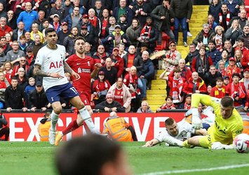 Liverpool acımadı!