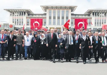 İri olalım kardeş olalım