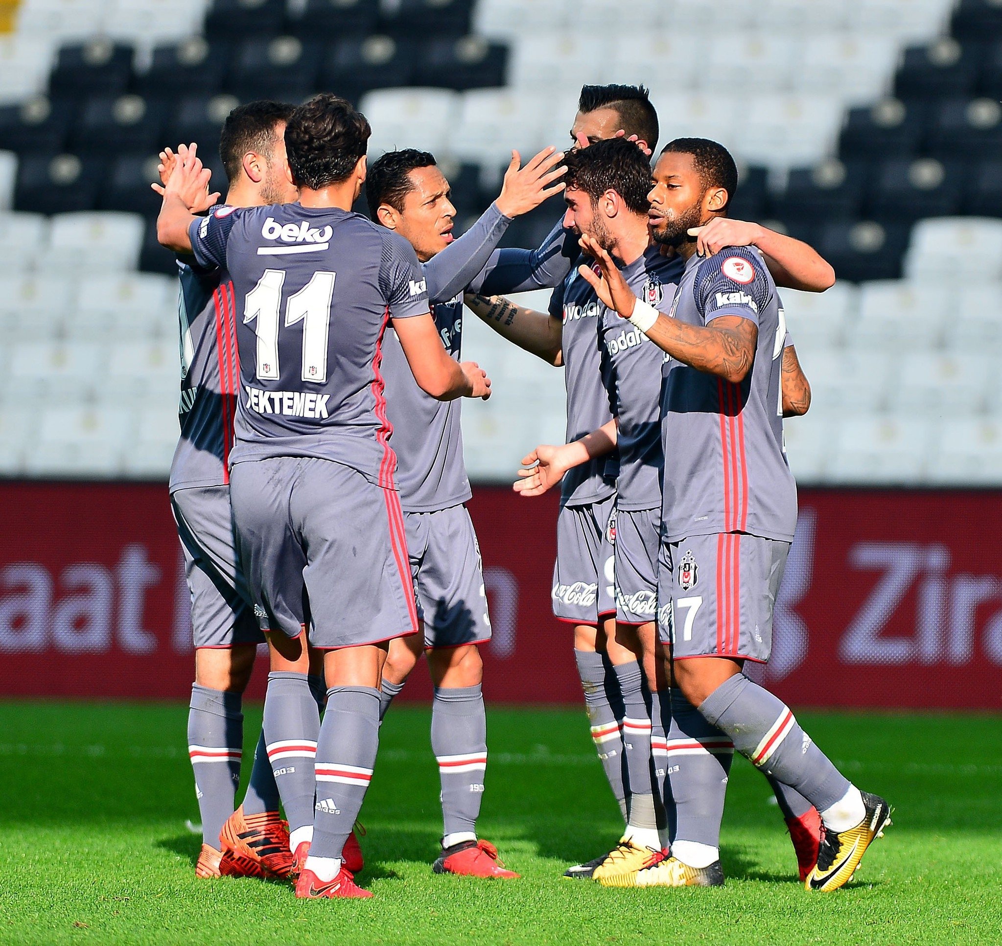 Manisaspor’a 4 gol atan Negredo’nun kimi işaret ettiği ortaya çıktı