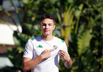 Bursaspor'da sürpriz ayrılık!