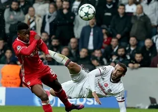 Şampiyonlar Ligi'nde haftanın golü Cenk Tosun'dan