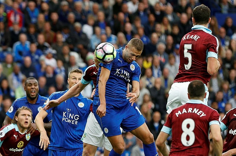 Islam Slimani’ye Van Persie engeli!