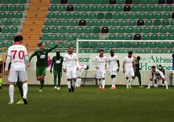 Samsunspor zirve takibini sürdürdü
