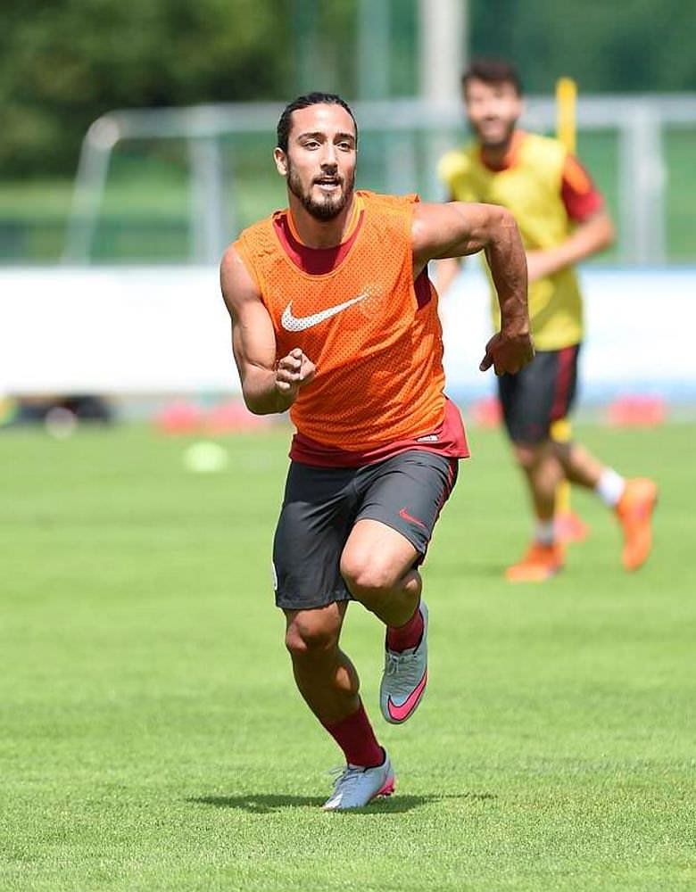 Galatasaray’da yaprak dökümü sürüyor