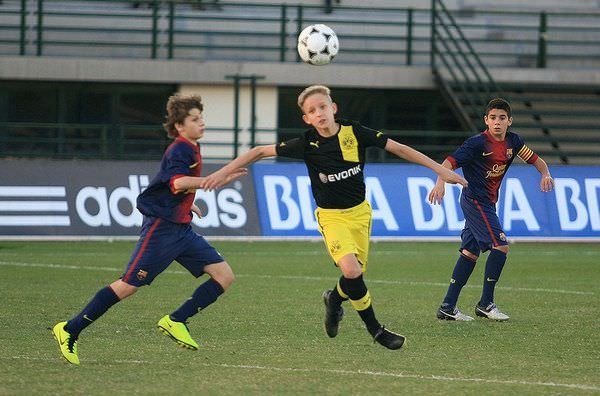 Savaştan kaçtı Barça’da yıldız oldu!