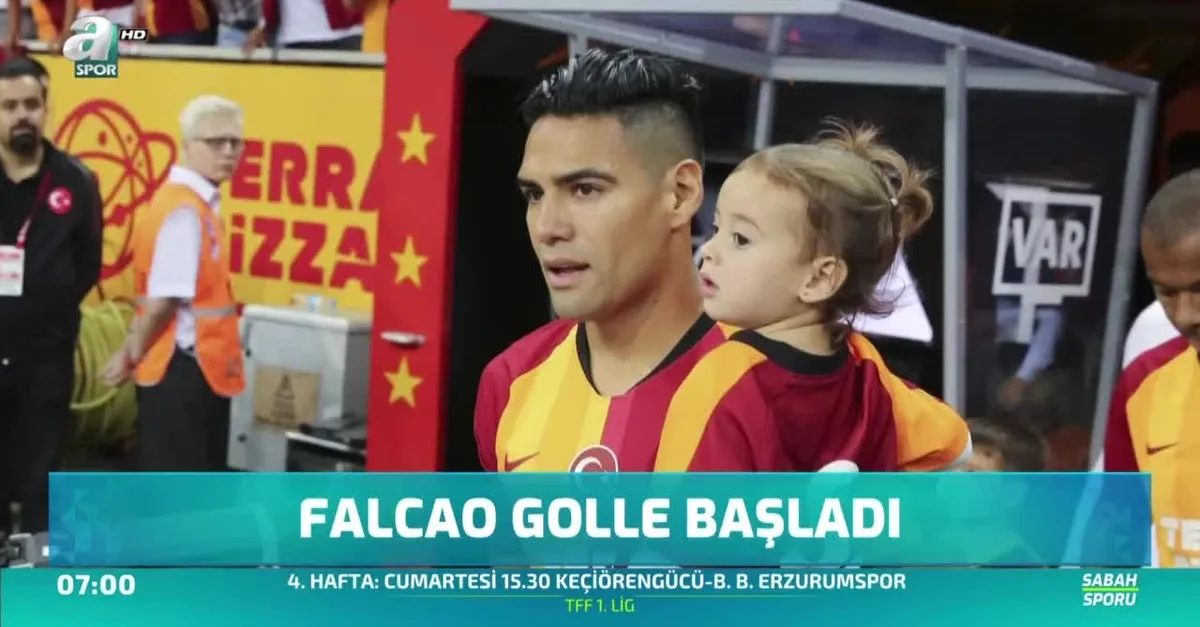 Falcao golle başladı