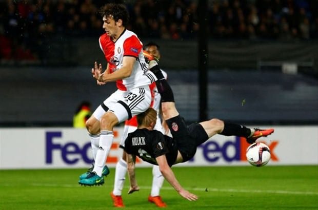 UEFA Avrupa Ligi’nde olaylı gece!