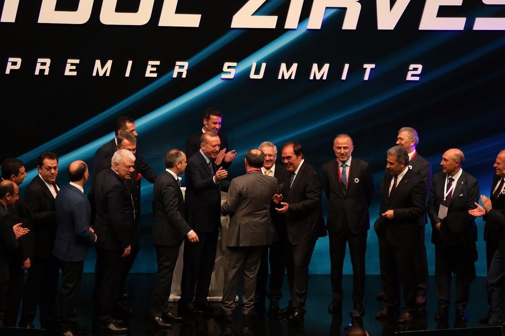 Cumhurbaşkanı Erdoğan küskünleri barıştırdı