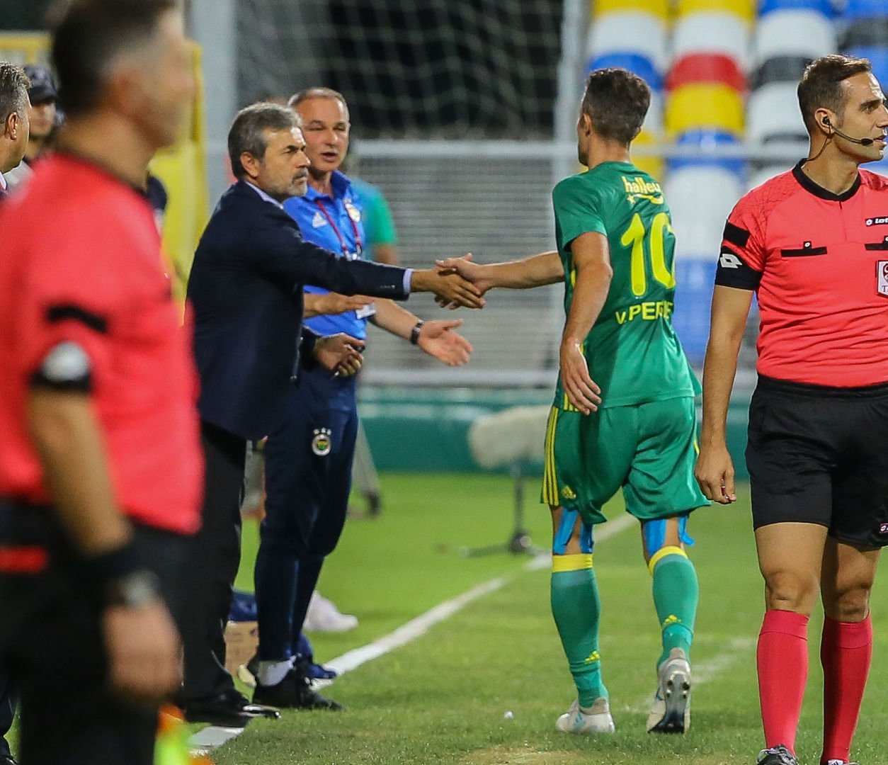 Fenerbahçe’de iki transfer daha