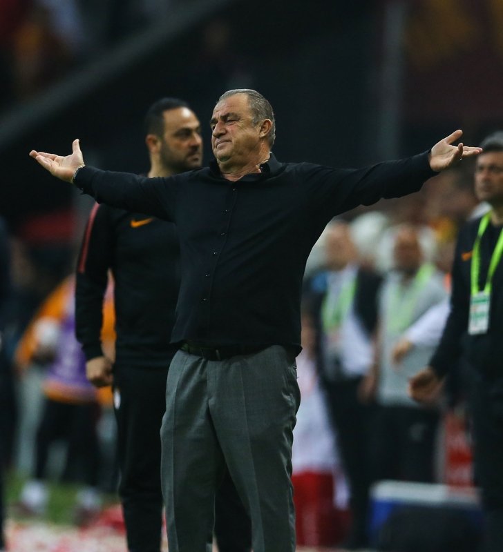 Galatasaray’dan Beşiktaş maçı sonrası ’şampiyonluk’ kutlaması! İşte o görüntüler