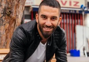 Arda Turan 'kariyer' merkezi açıyor