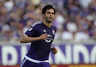 Fenerbahçe Kaka'yı getiriyor!