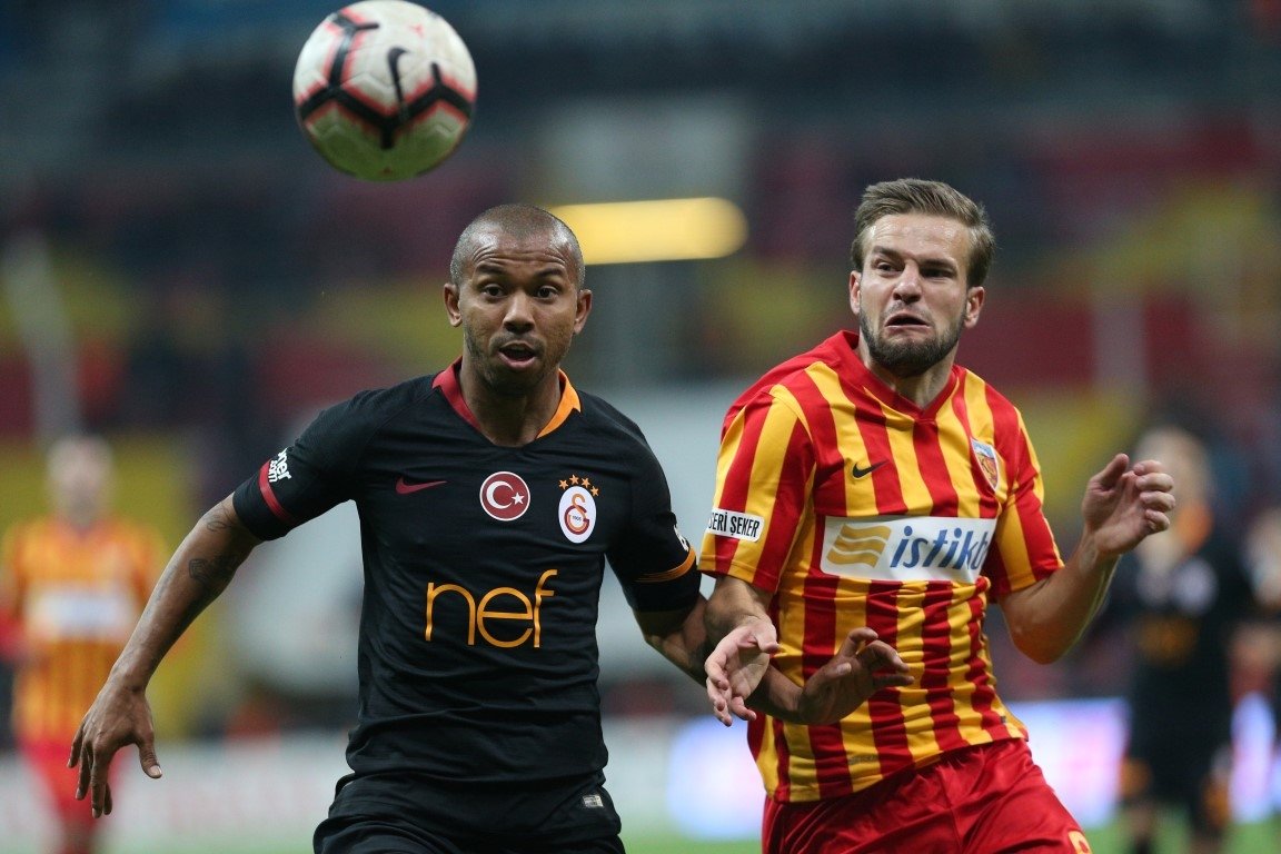 Mariano’ya çifte kıskaç