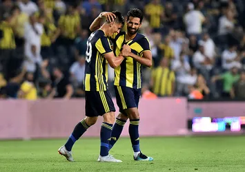 Alkışlar Alper Potuk için