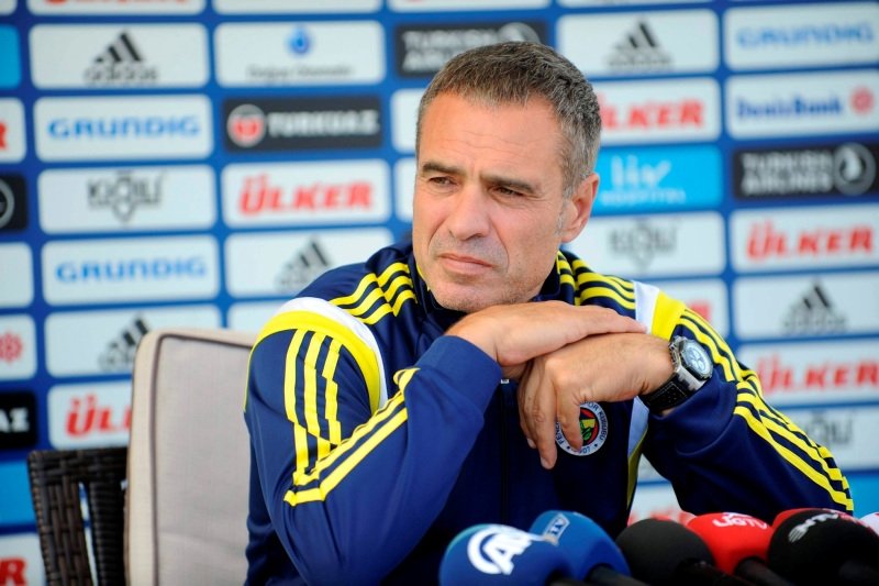 Aykut Kocaman Ersun Yanal’ı solladı