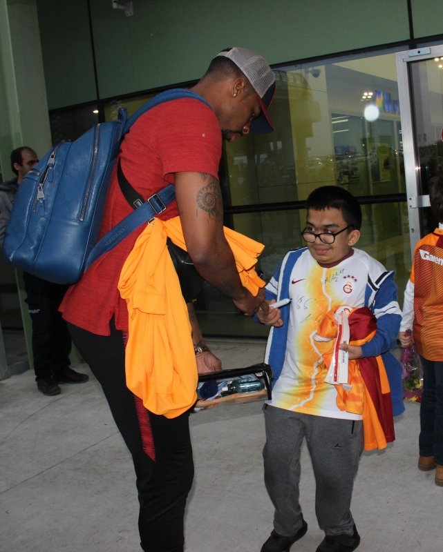 Galatasaray İzmir’e geldi