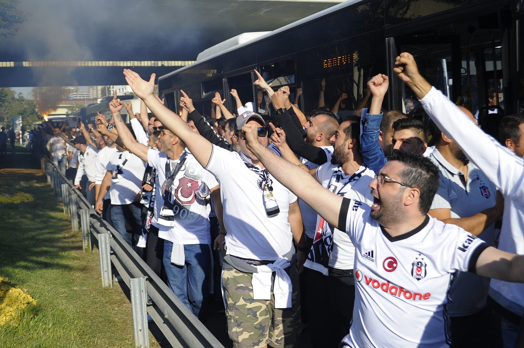 Kadıköy’de beyaz tribün!