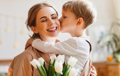 ANNELER GÜNÜ NE ZAMAN? 2022 Anneler Günü hangi güne denk geliyor? En güzel Anneler Günü resimli mesajları ve sözleri