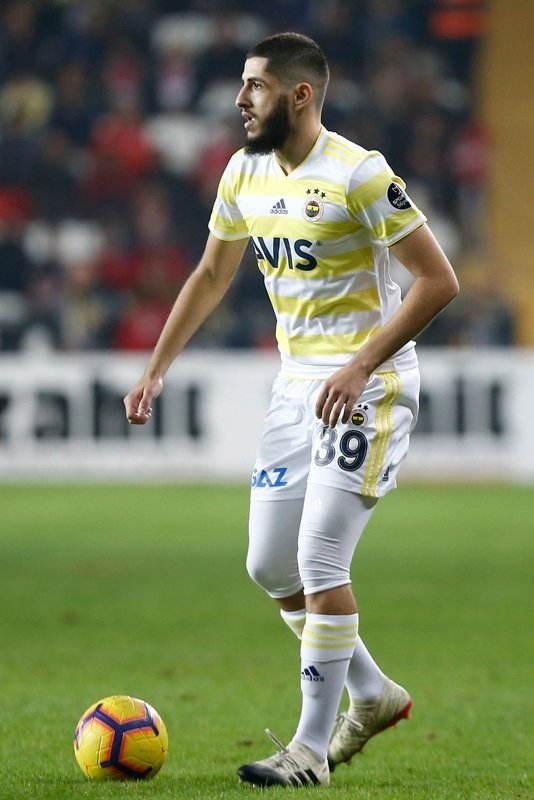 Tolgay Arslan Fenerbahçe’de!