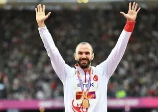 Ramil Guliyev'den bir büyük başarı daha!