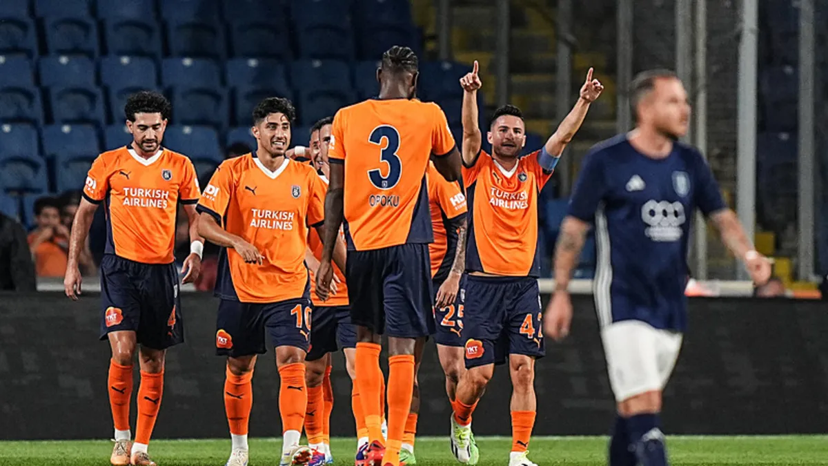 RAMS Başakşehir 6-1 La Fiorita (MAÇ SONUCU - ÖZET) Başakşehir'den farklı galibiyet!