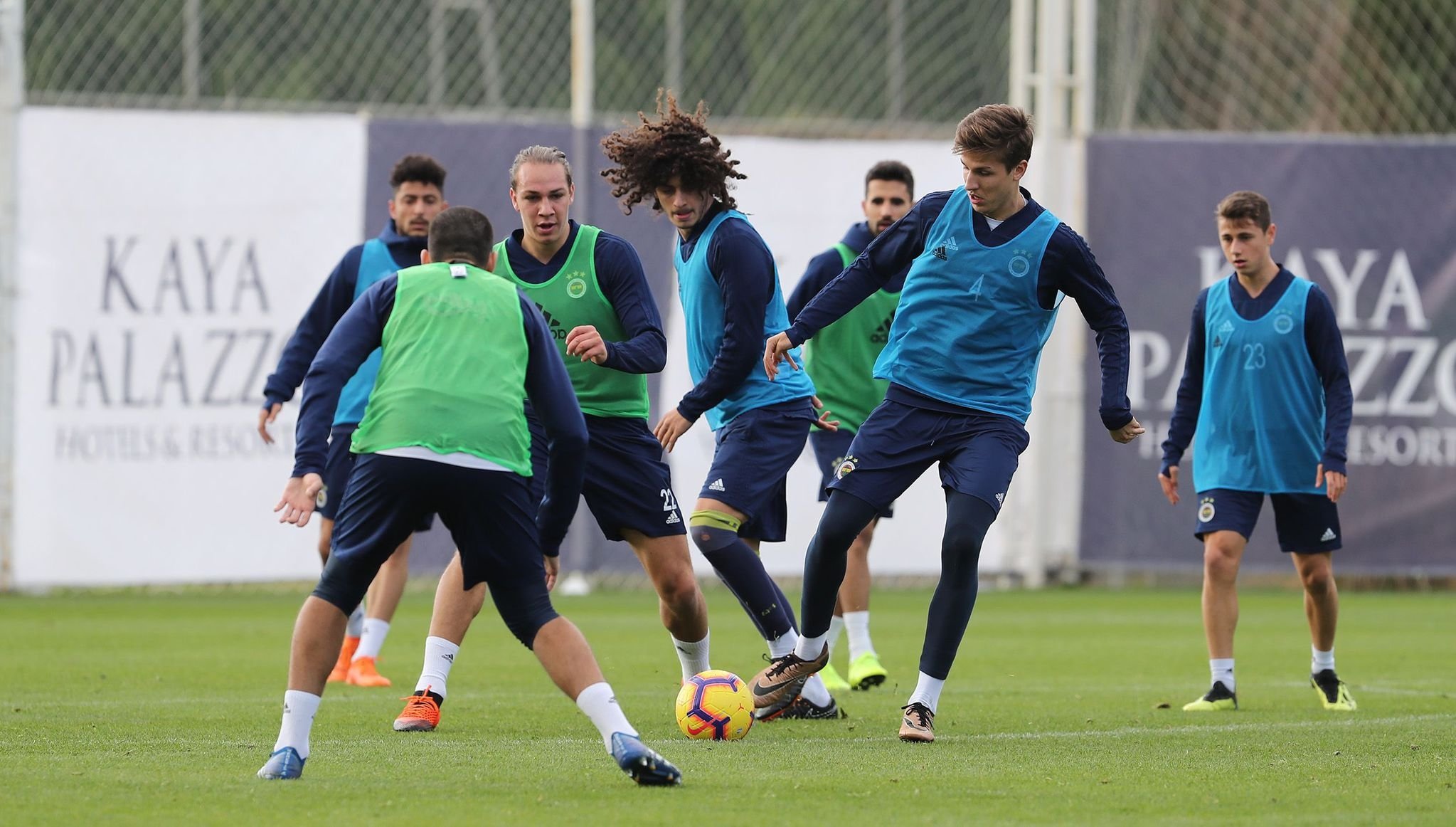 Fenerbahçe’de 5 isim kampa götürülmedi!
