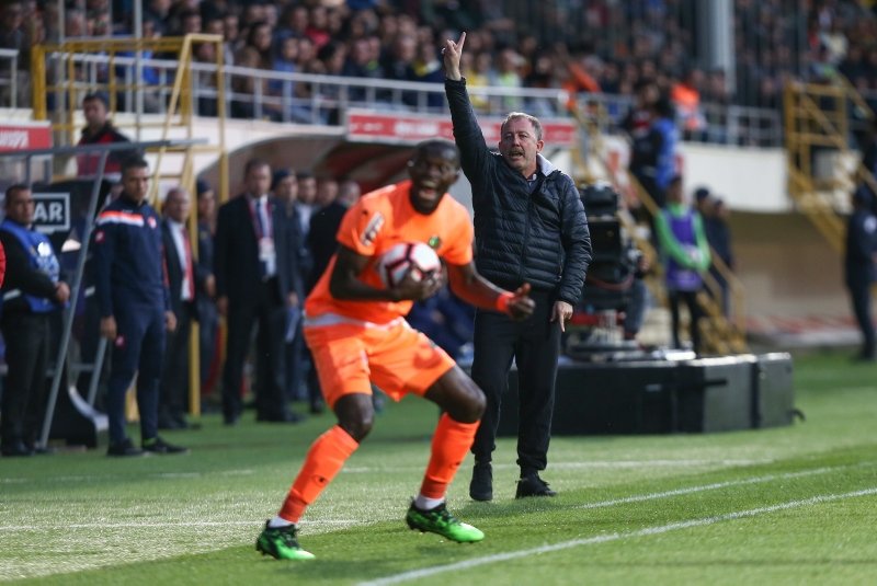 Fenerbahçe Ersun Yanal’dan kurtulmalı!