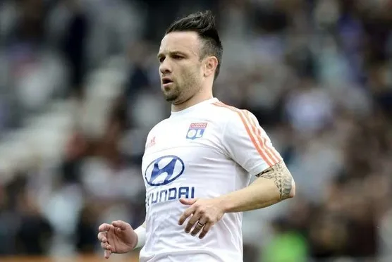 Valbuena, Instagram'da Fenerbahçe'yi takip etmeye başladı!