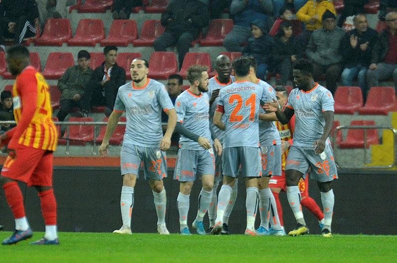 MAÇ SONUCU l İstikbal Mobilya Kayserispor 1 - 4 Medipol Başakşehir l ÖZET