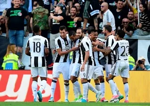 Juventus tarihe geçti