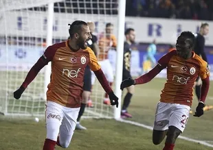 Yasin Öztekin rekora koşuyor