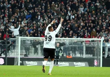 Gözler Boateng’de