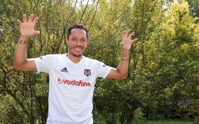 Türkiye’nin en çok kazanan futbolcuları