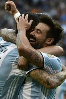 Arjantin rakibini 3 golle devirdi!