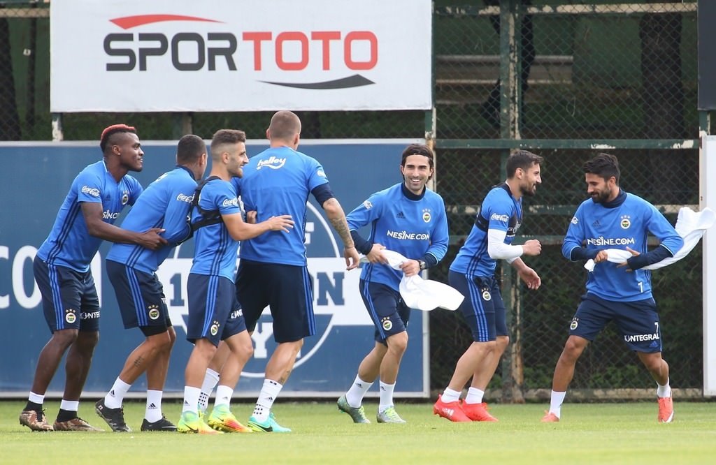 Robin van Persie herkesi şaşırttı!