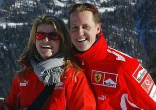 "Schumi tekrar yürüyebiliyor"