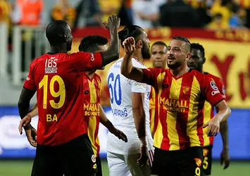 Göztepe'de yük kalkıyor