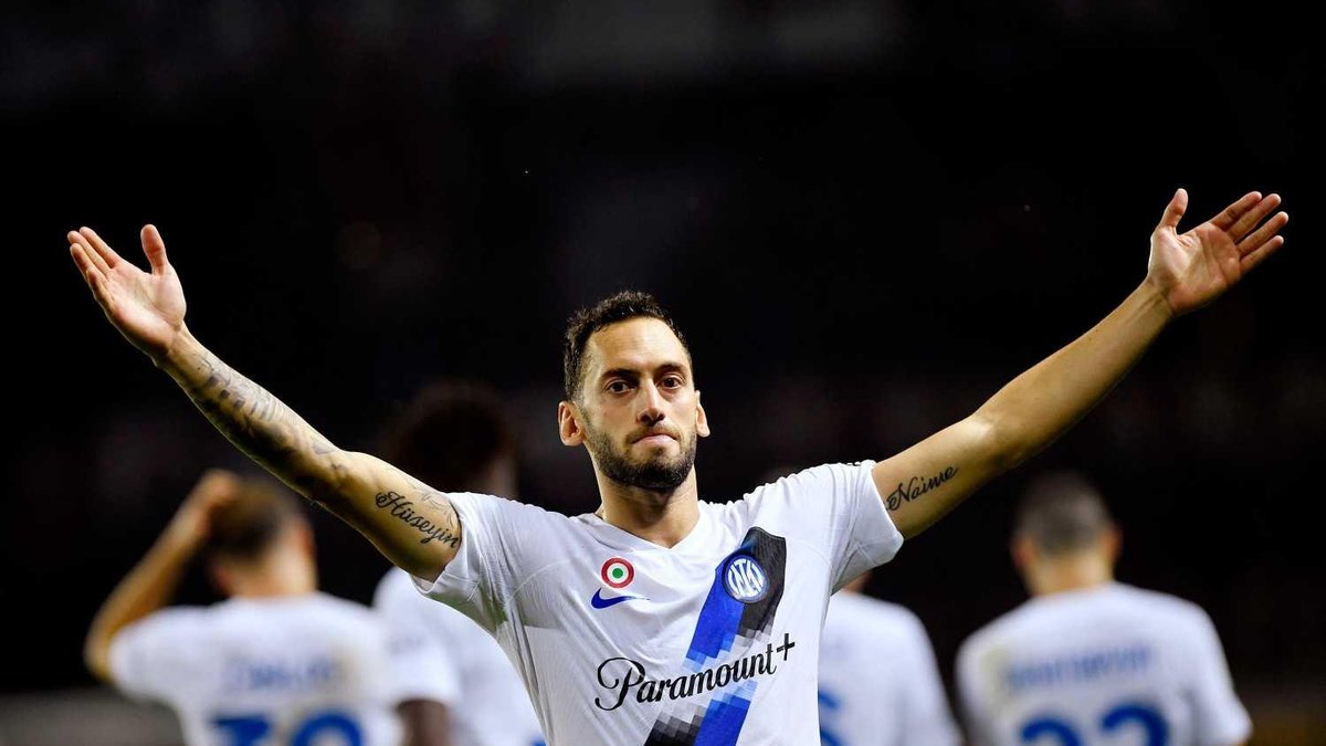 Galatasaray Hakan Çalhanoğlu transferinde krizi fırsata çevirecek! Galatasaray Hakan Çalhanoğlu transferinde krizi fırsata çevirecek!