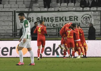 Göztepe'de yüzler gülüyor