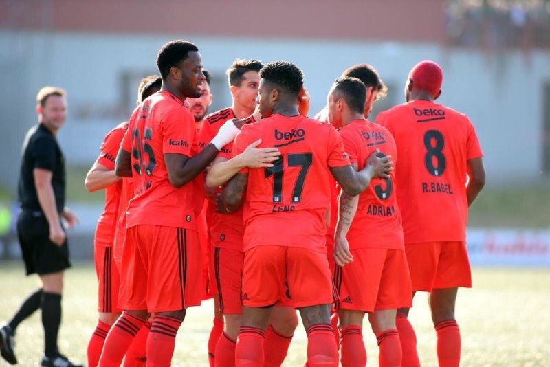 B36 Torshavn - Beşiktaş maçından kareler